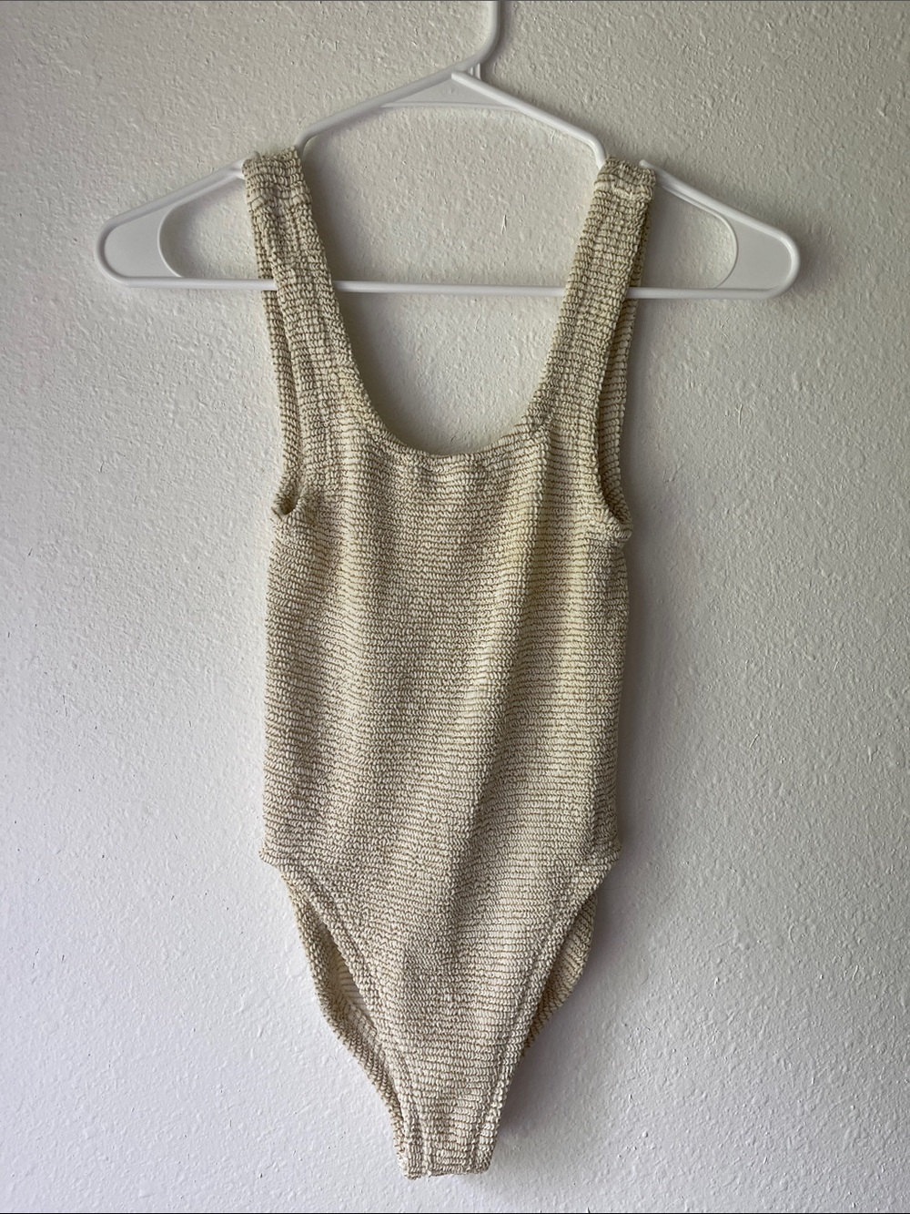 Surf Gypsy Cream Textured Tank One-Piece Swimsuit One Size Gold and Cream